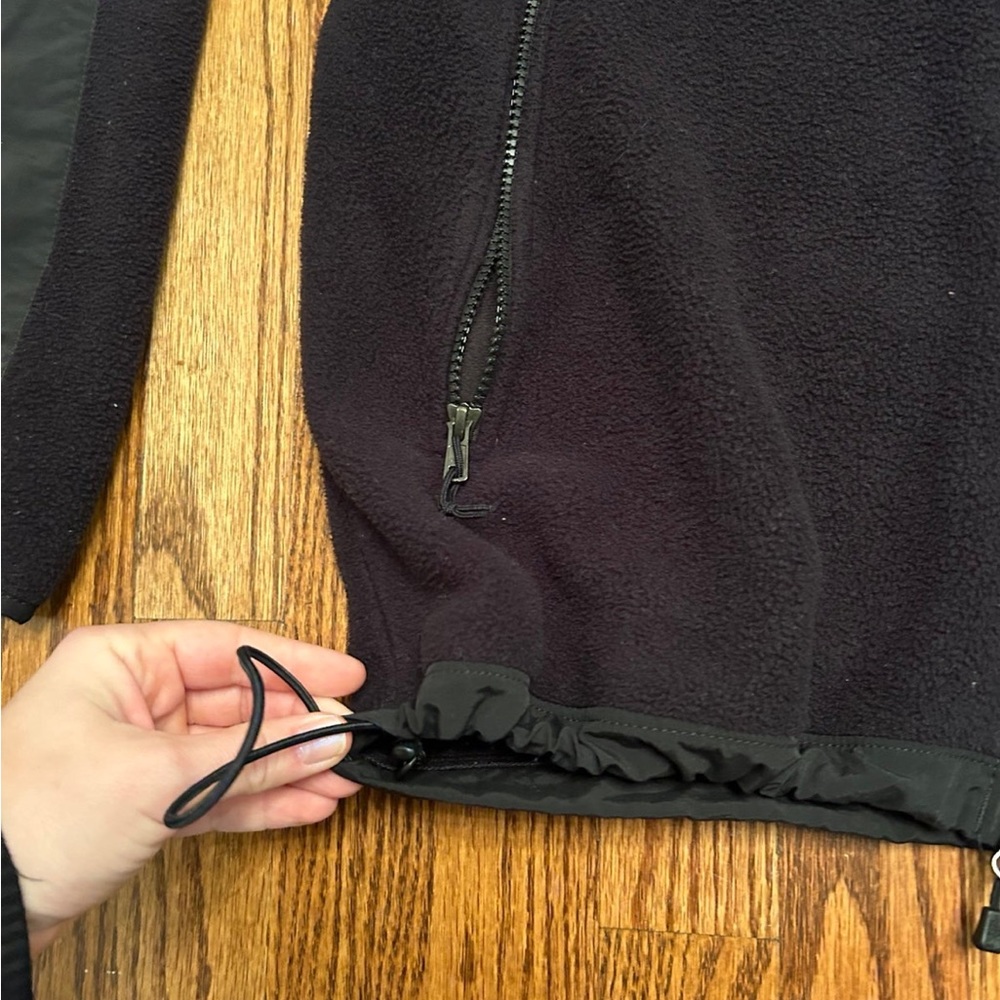 North face jacket - Picture 3 of 5
